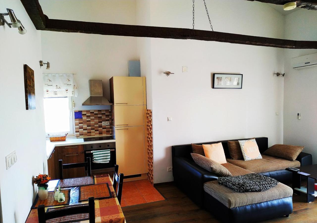 Apartments Kaic Rogač エクステリア 写真