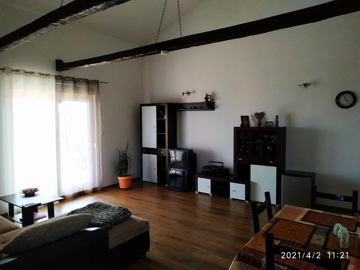 Apartments Kaic Rogač エクステリア 写真