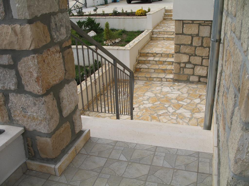 Apartments Kaic Rogač エクステリア 写真