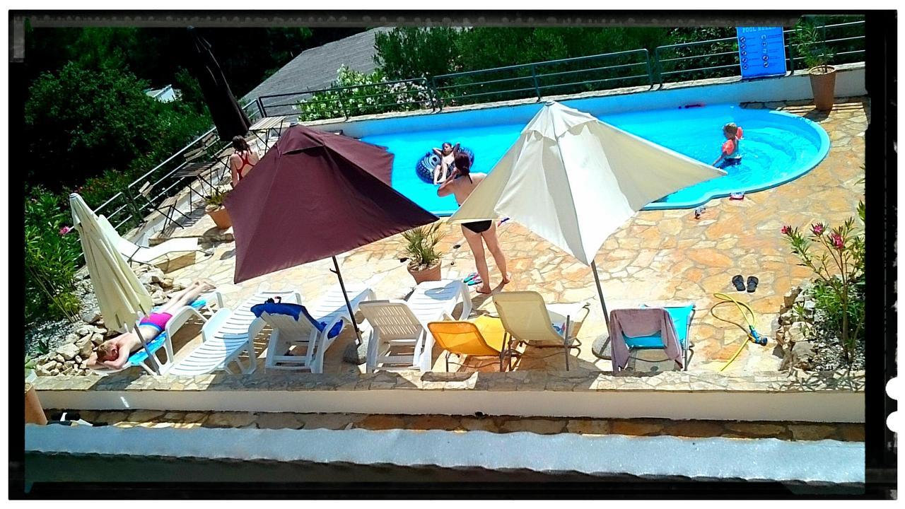 Apartments Kaic Rogač エクステリア 写真